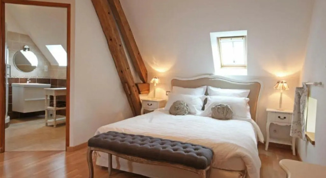 Gîte Coulonges-sur-Sarthe, 7 pièces, 13 personnes - FR-1-497-118, Reservar Hotel Hotéis de 3 estrelas em Normandy, 3*