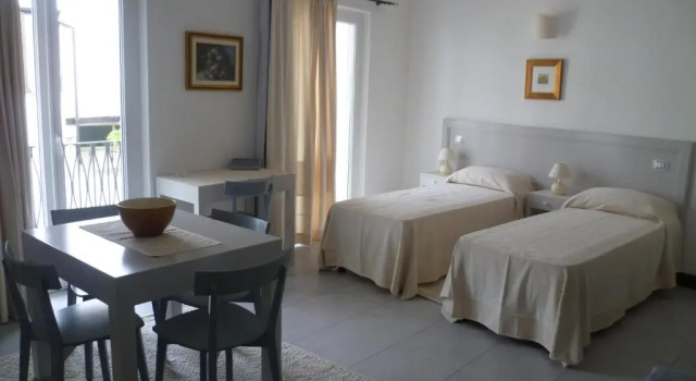 Полулюкс с балконом Albergo Residenziale La Corte