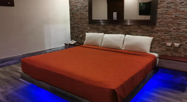 Двухместный люкс Deluxe Hotel Plaza Arteaga