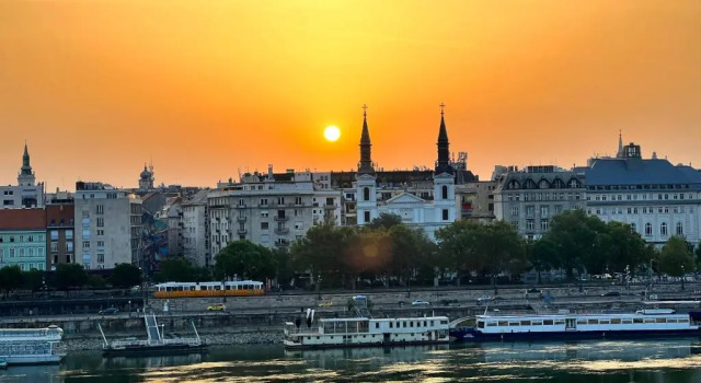 Апартаменты Luxury Residence with a Beautiful view for the Danube River