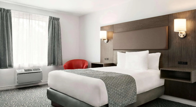 Двухместный номер Standard Travelodge by Wyndham Rigaud