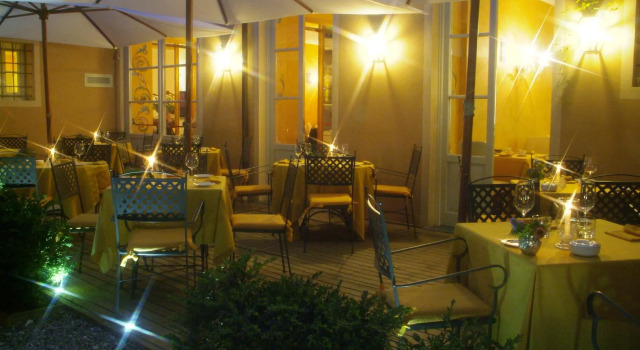 Трёхместный полулюкс The Tuscanian Hotel