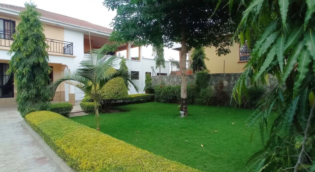 Afroclan House