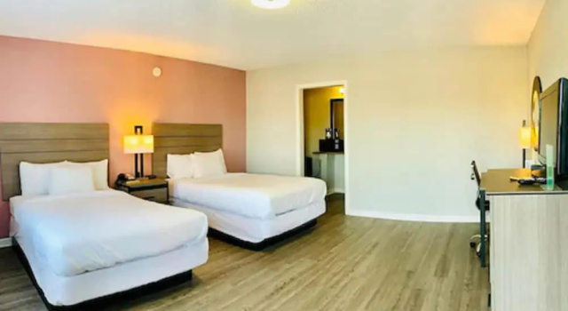 Четырёхместный номер Standard Econo Lodge Inn & Suites Abilene East District