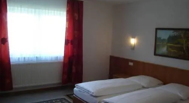 Hotel Alexander, Buchen Sie Hotel Büchenbeuren Hunsrück
