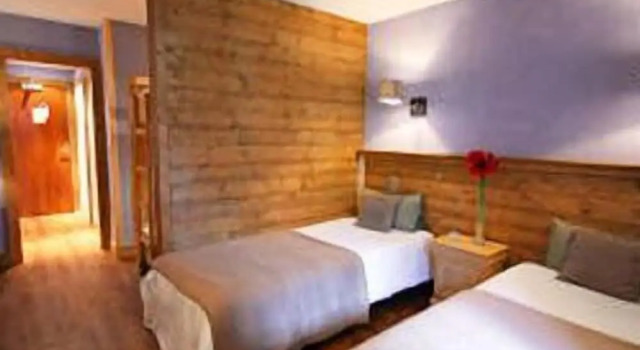 Четырёхместный семейный номер Standard Hôtel Le Monal