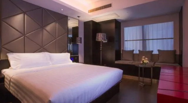 Люкс Orange Hotel (Suzhou Lvbao Plaza Shishan Conference Center)