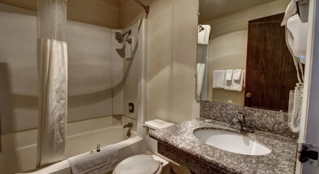 Четырёхместный номер Standard Country Inn Beaver Utah
