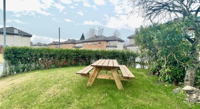Cardonald Central, Забронировать Отель Отели Cardonald с парковкой, Парковка
