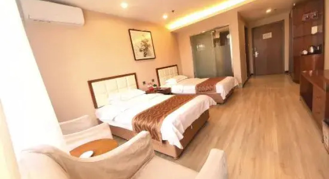 Номер Standard West Mansion Hotel
