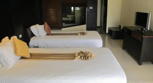 Двухместный номер Superior с видом на бассейн The Nouveau Chumphon Beach Resort And Golf