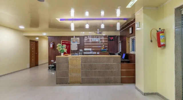 Capital O 891 Hotel Kadamb Inn, Rezerwuj Hotel Hotele w Gujarat ze śniadaniem, Śniadanie