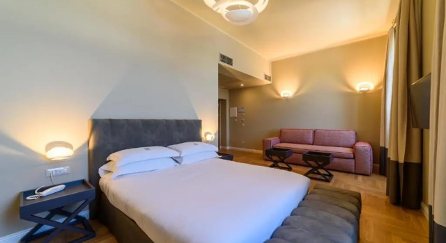 Полулюкс Hotel Villa Paradiso