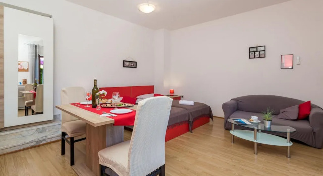 Stunning Apartment in Pobri With Wifi
