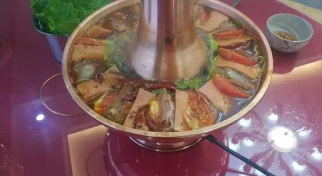Baoxing Guiyuan Mountain Residence Hotel, Varaa Hotelli Hotellit Sichuan pysäköinnillä, Pysäköinti