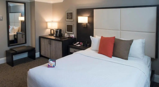 Номер Standard Crowne Plaza Fredericton Lord Beaverbrook by IHG