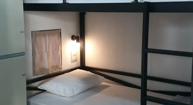 Кровать в общем номере (женский номер) Na-Tub Hostel