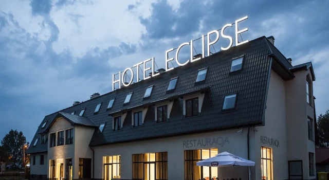 Hotel Eclipse, Забронировать Отель Домаслав Нижнесилезское воеводство