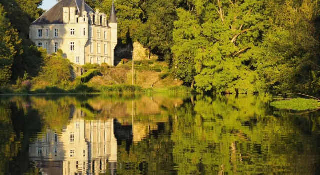 Коттедж с 4 комнатами Château des Loups - Les Pommiers