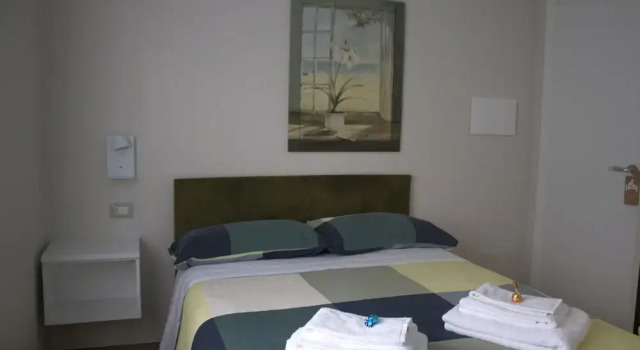 L'Oasi del Poeta, Varaa Hotelli Crotone Calabria