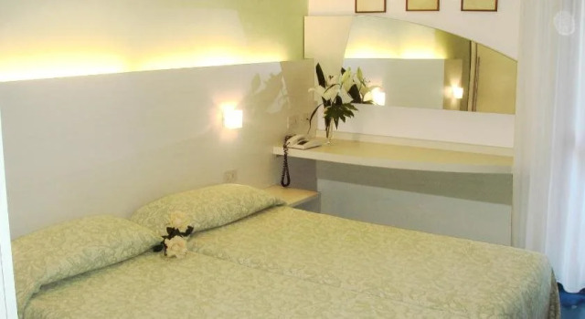 Hotel Mar Del Plata, Забронировать Отель Отели Градо с бассейном, Бассейн