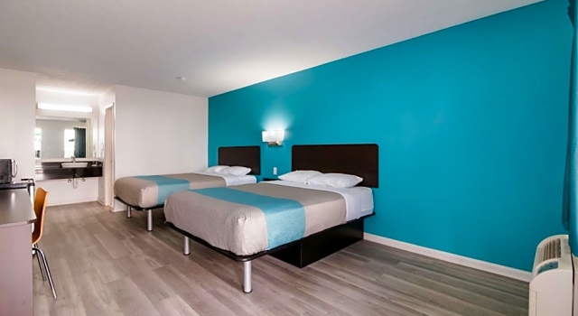 Четырёхместный номер Standard Motel 6-Metropolis, IL