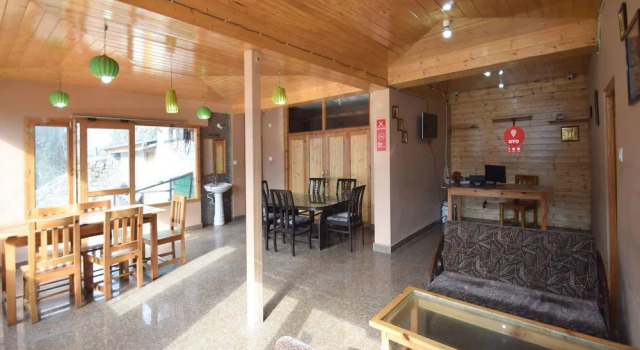 OYO 4782 Manzana Woodlet Cottage, Забронировать Дом для отпуска Коттеджи Манали, Коттедж