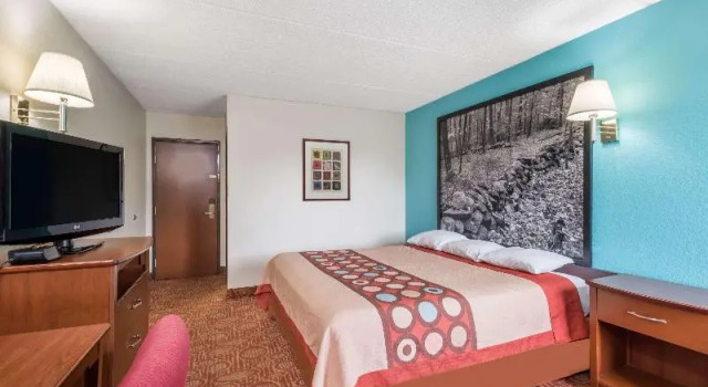 Номер Standard Super 8 by Wyndham Danbury