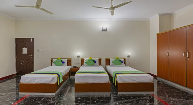 Номер Premium Treebo Akshaya Residency