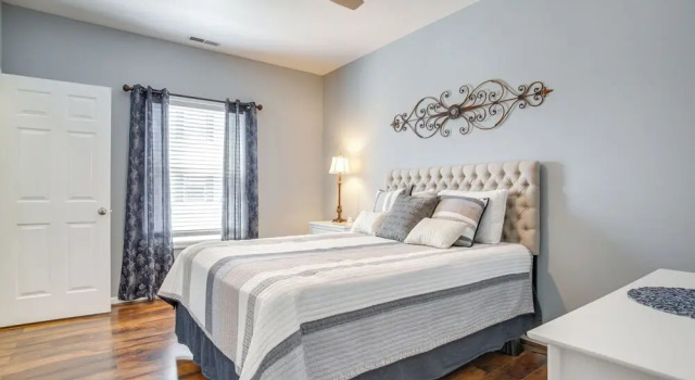 Апартаменты Community Pool & Private Balcony: Chic Lewes Gem