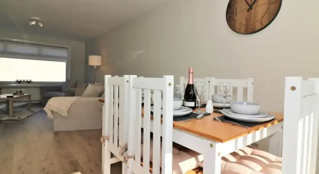 Honeywell House - Airdrie, Забронировать Апартаменты/квартира Апартаменты Ланаркшир, Апартаменты/квартира