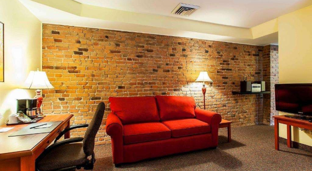 Auberge de La Fontaine, Book Hostel Hostels in Montreal, Hostel