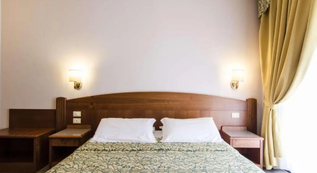 Hotel Smeraldo, Забронировать Отель Отели Лацизе с завтраком, Завтраки
