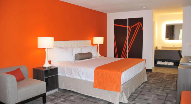 Двухместный номер Standard Howard Johnson by Wyndham Florence