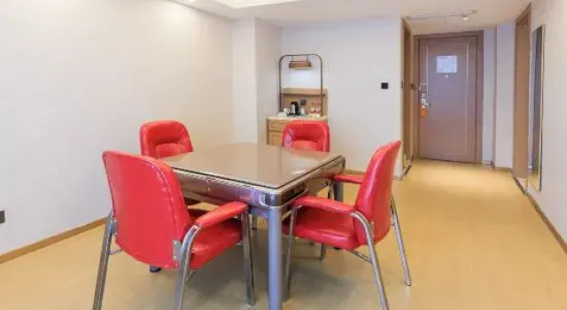 Люкс Vienna Hotel Changnan