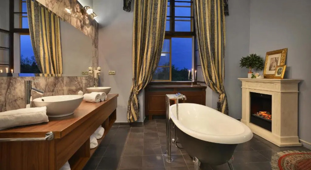 Двухместный полулюкс Chateau Loucen Garden Retreat