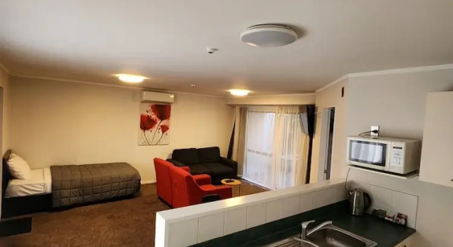 Номер Deluxe Aquarius Motor Inn