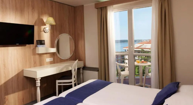 Двухместный номер с балконом и с видом на море Hotel Neptun - Terme & Wellness LifeClass