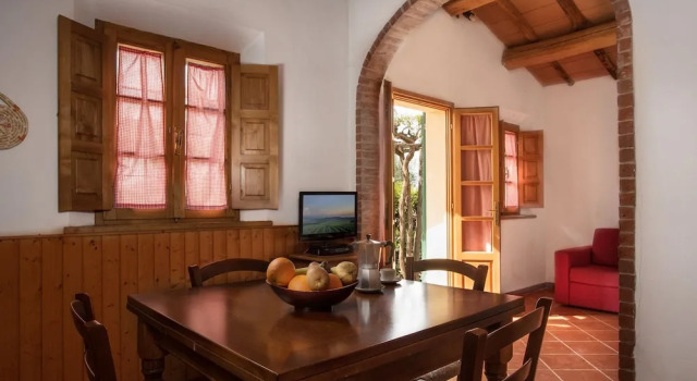 Agriturismo Quattro Pini, Забронировать Отель Кастаньето-Кардуччи Берег Этрусков