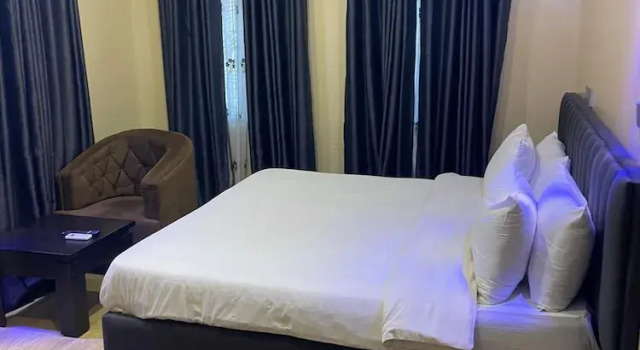 De Ross Hotel & Suites, Varaa Hotelli Uyo Aqua-Ibom