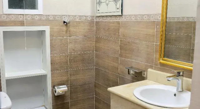 Полулюкс Classic Al Dyafa Hotel Suites