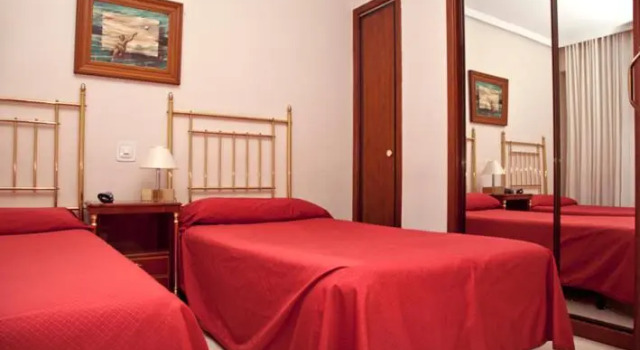 Апартаменты Apartamentos Olano C.B.