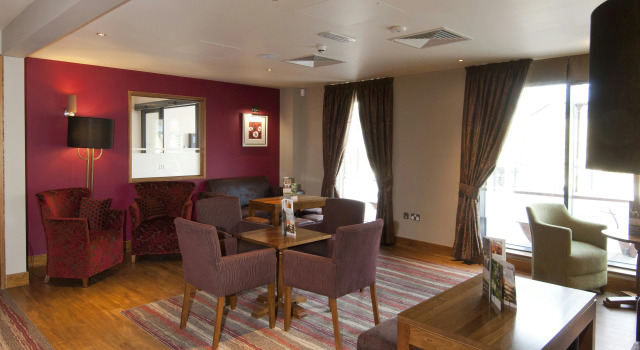 Premier Inn Shrewsbury Town Centre, Забронировать Отель Шрусбери Шропшир, рядом с Музей и художественная галерея Шрюсбери
