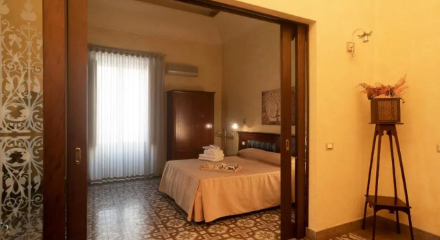 Полулюкс Hotel Tonic