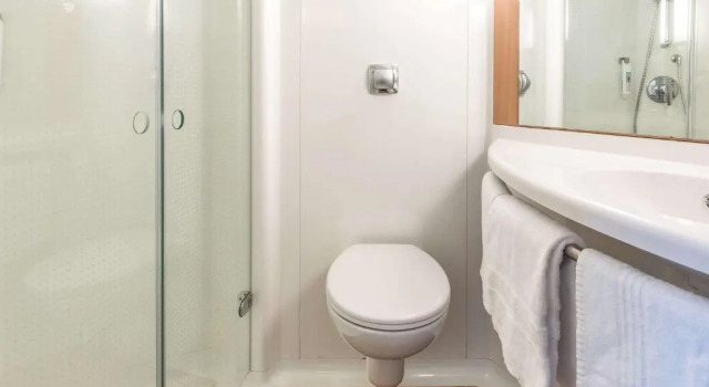 Трёхместный номер Standard ibis Issoire