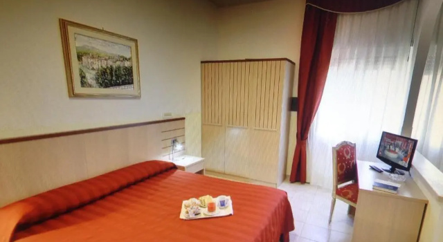 Четырёхместный номер Standard Hotel Serena