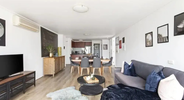 A 3BR Apt Next to Southern Cross, Free Parking