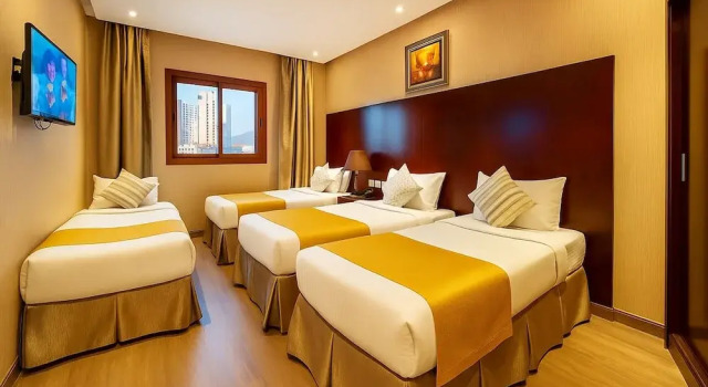 Четырёхместный номер Standard Zahrat AL Lavender Hotel