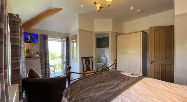 Двухместный номер Standard с балконом Downton Lodge Country Bed and Breakfast and; Self Catering