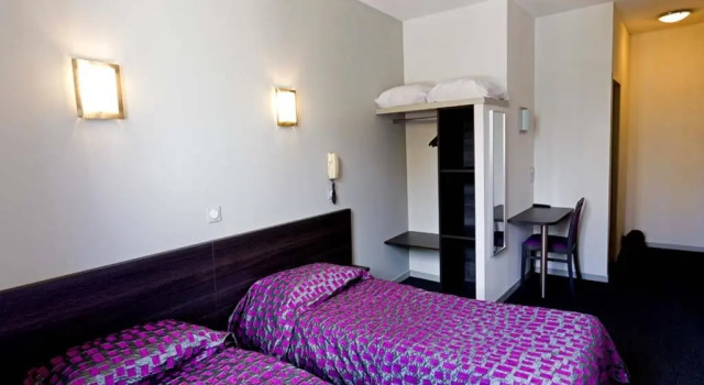 Двухместный номер Standard Hôtel Saint Etienne